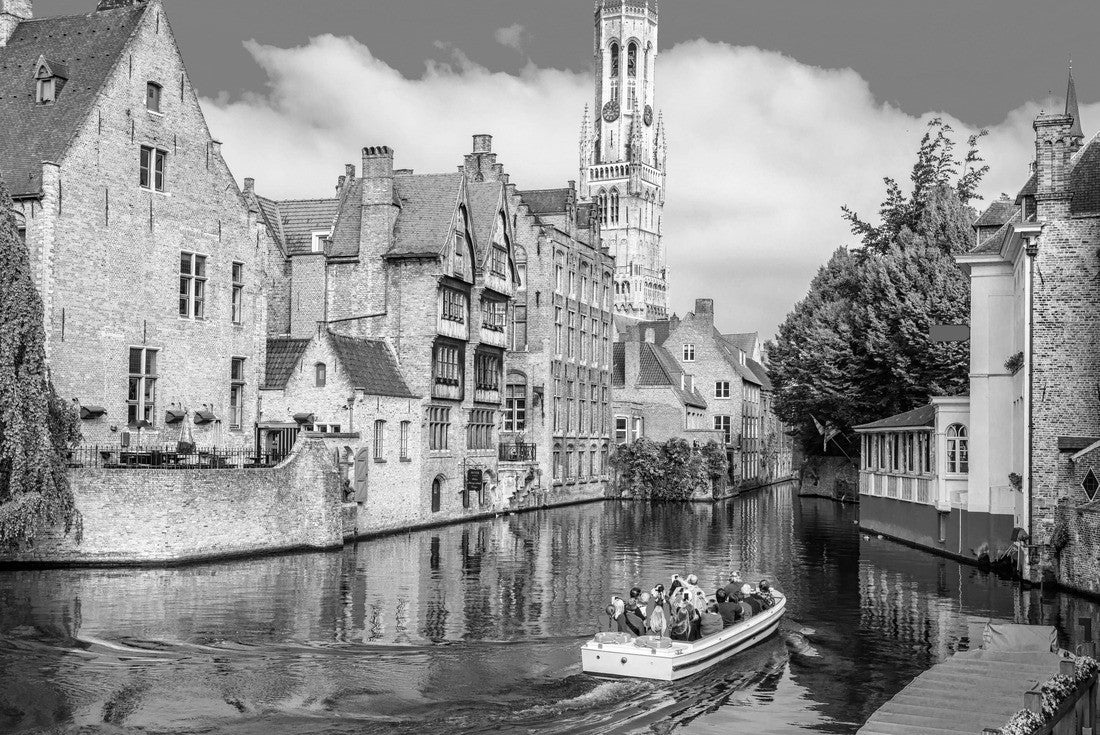 Classic view of the historic city center with canal in Bruges (Brugge), West Flanders Province, Belgium. Urban landscape of Bruges 2000pc PuzzleBlack and White