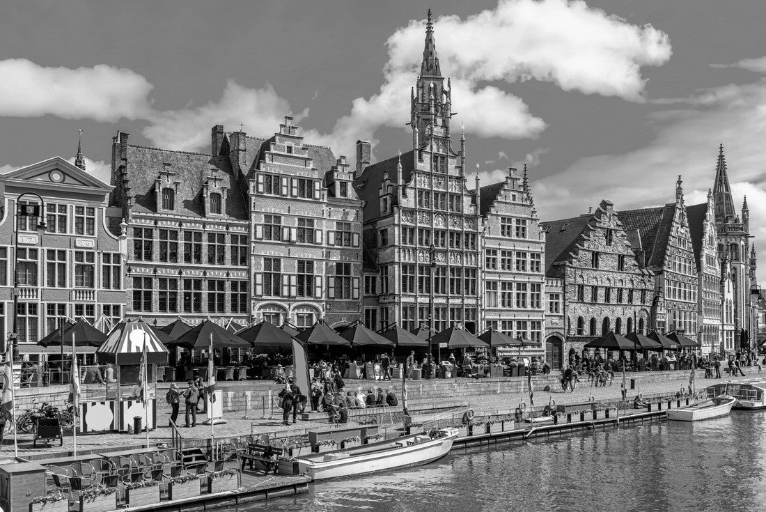 Graslei quay and the Leie river in the historic city center of Ghent (Gent), Belgium. Architecture and landmarks of Ghent. Cityscape of Ghent 2000pc PuzzleBlack and White
