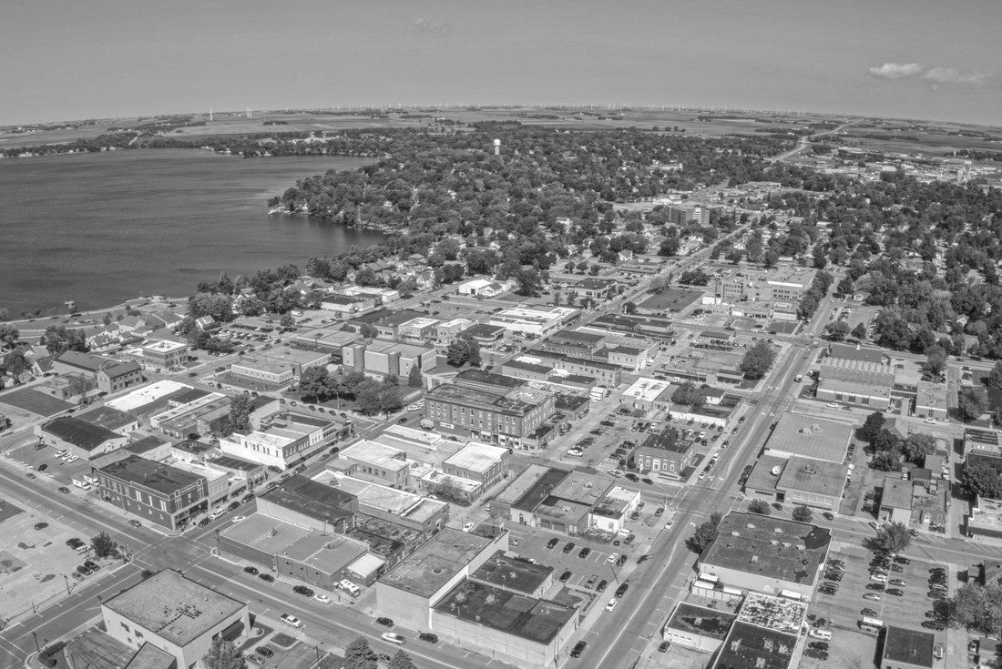Worthington is a small town in south west Minnesota with a lake and pig factory 2000pc PuzzleBlack and White