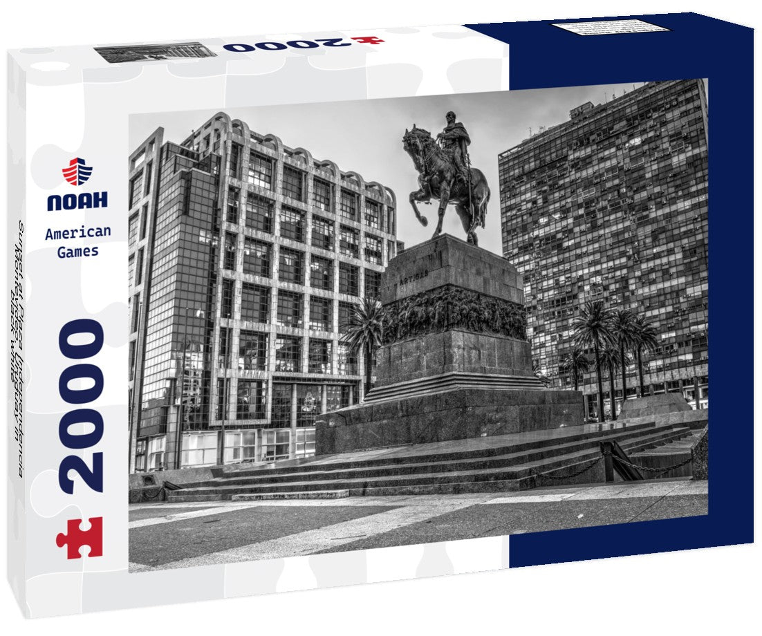 Noah Jigsaw Puzzle Sunset at Plaza Independencia, Montevideo, Uruguay in black white 2000 pieces