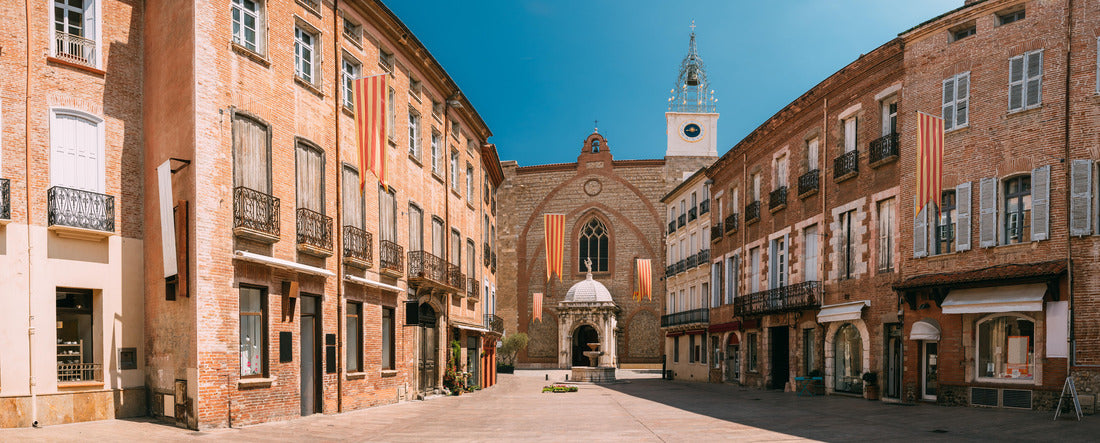 Perpignan, France 2000pc Panoramic Puzzle
