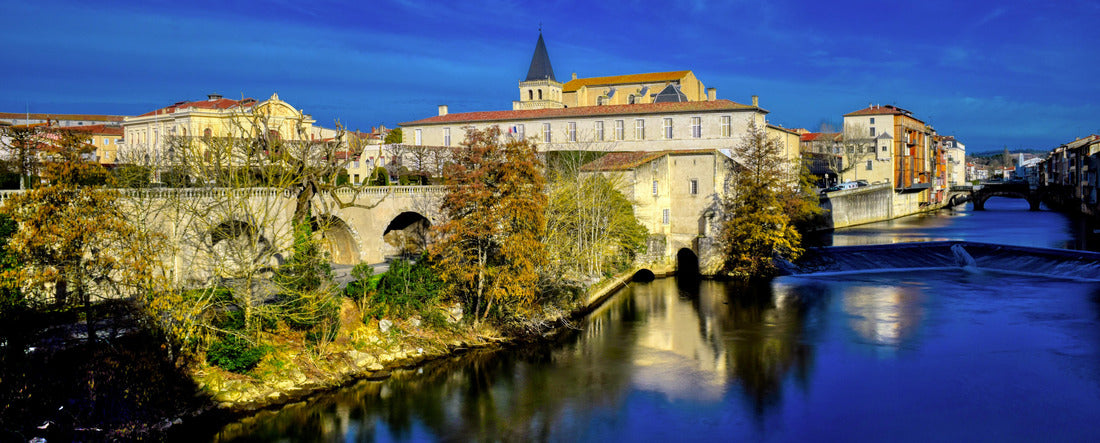 Noah Jigsaw Puzzle Bishop's Garden and River Agout Castres-Tarn-France Panorama 2000 Pieces