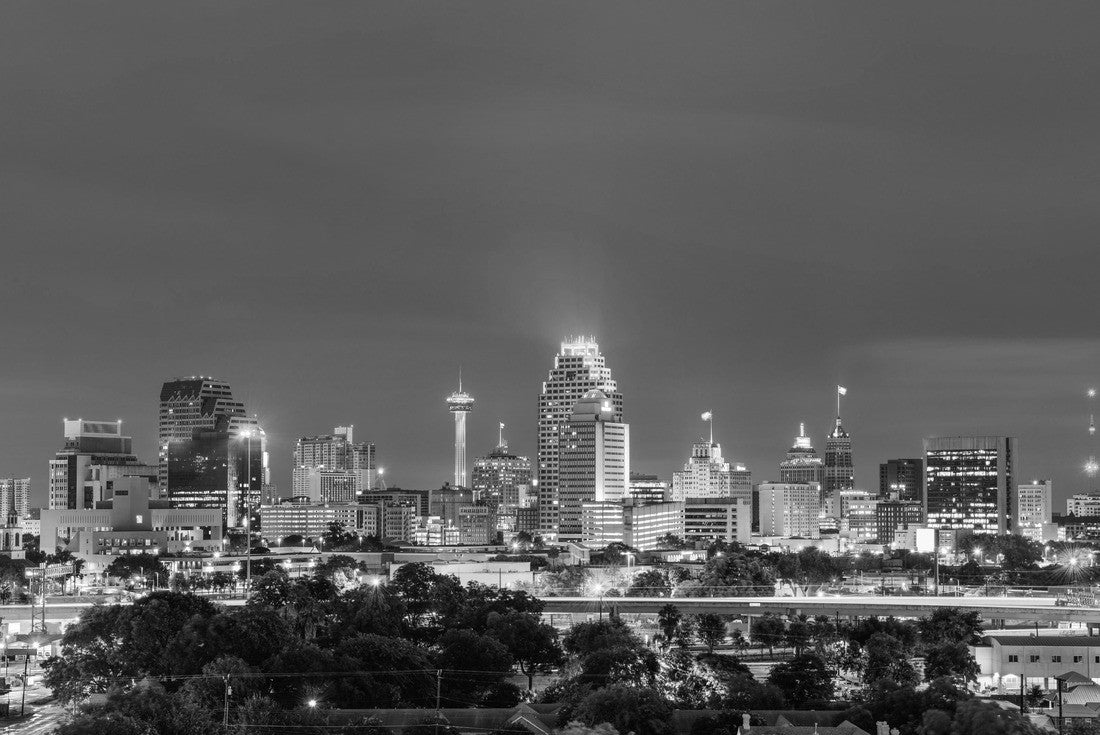 Skyline of San Antonio, Texas, USA 2000pc PuzzleBlack and White