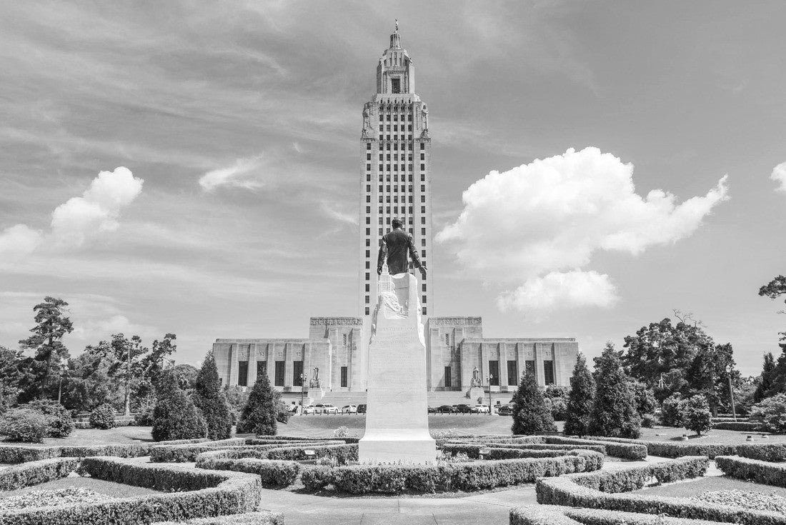 Louisiana State Capitol in Baton Rouge, Louisiana, USA 2000pc PuzzleBlack and White