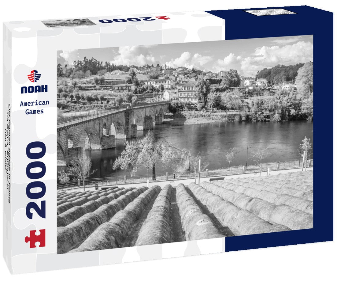 Old Roman bridge in Ponte da Barca, Portugal 2000pc PuzzleBlack and White