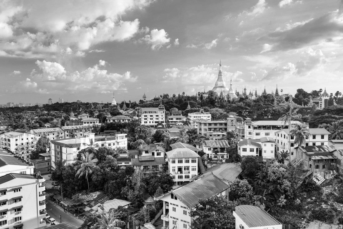 Yangon, Myanmar city skyline 2000pc PuzzleBlack and White