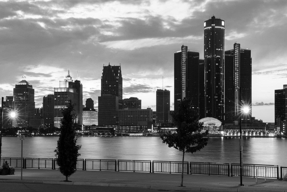 Detroit River Sunset 2000pc PuzzleBlack and White