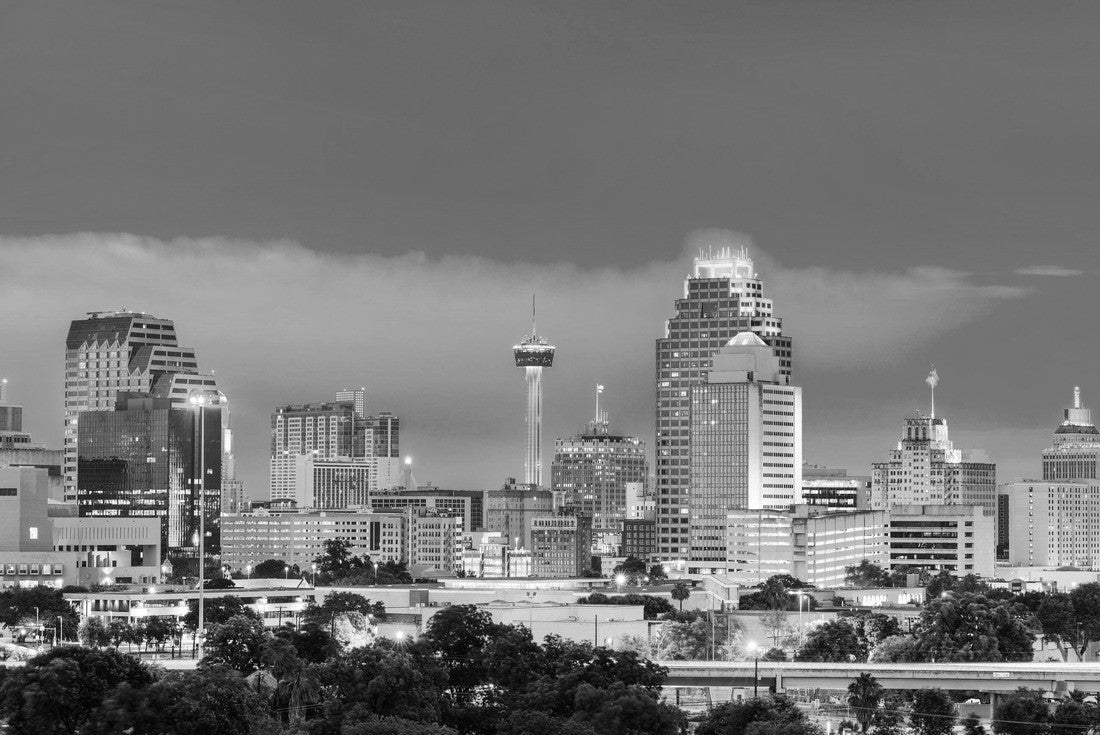 skyline of San Antonio, Texas, USA 2000pc PuzzleBlack and White