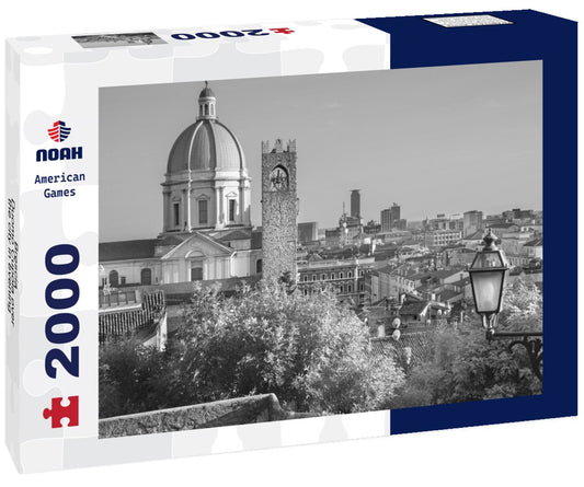 Noah Jigsaw Puzzle Brescia - Duomo Cupola over the city in evening light in black white 2000 pieces