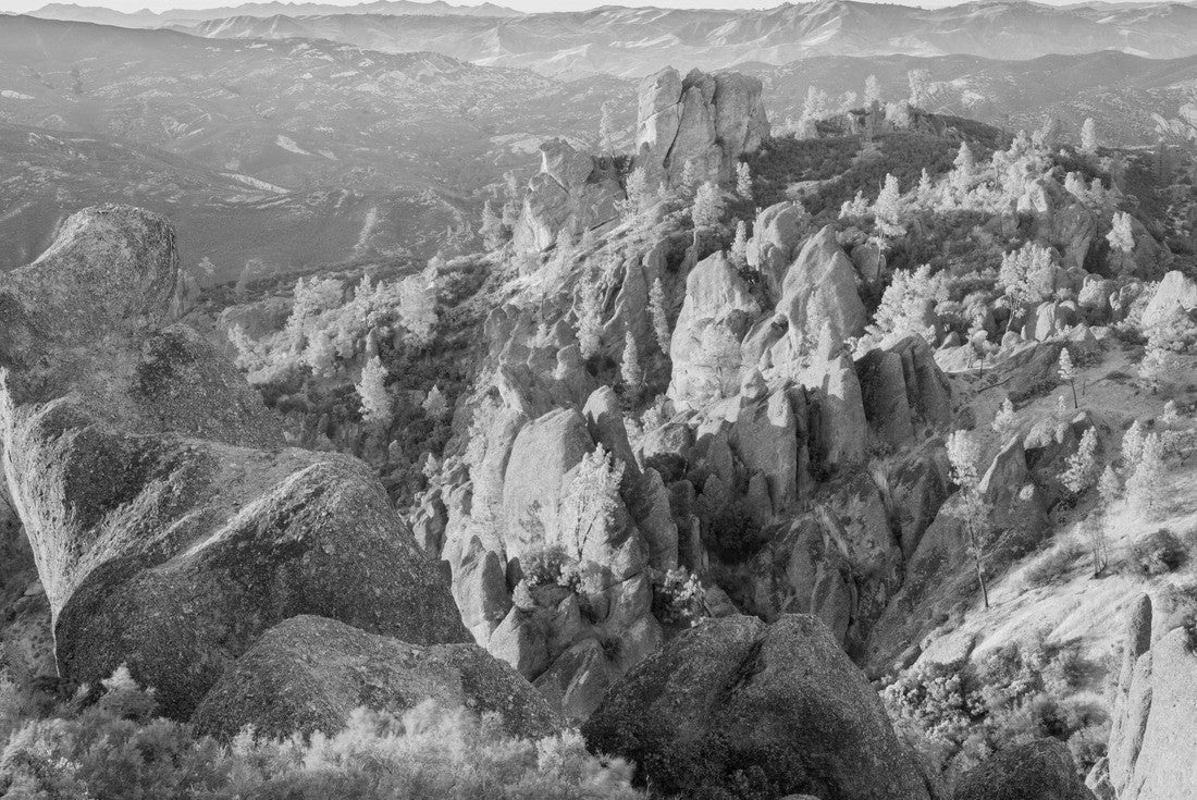Noah Jigsaw Puzzle Last sunlight on the Pinnacles National Park. San Benito County, California, USA in black white 2000 pieces