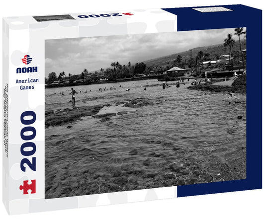 Noah Jigsaw Puzzle the sheltered clear waters at Kahaluu Beach Park, Big Island Hawaii in black white 2000 pieces