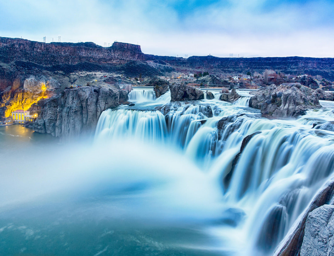 Noah Jigsaw Puzzle Beautiful Shoshone Falls in blue hour. Snake River, Twin Falls, Idaho 1000 Pieces