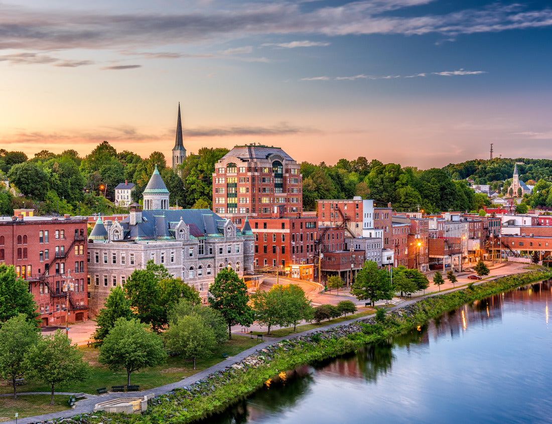 Noah Jigsaw Puzzle Augusta, Maine, USA Downtown skyline on the Kennebec River 1000 Pieces