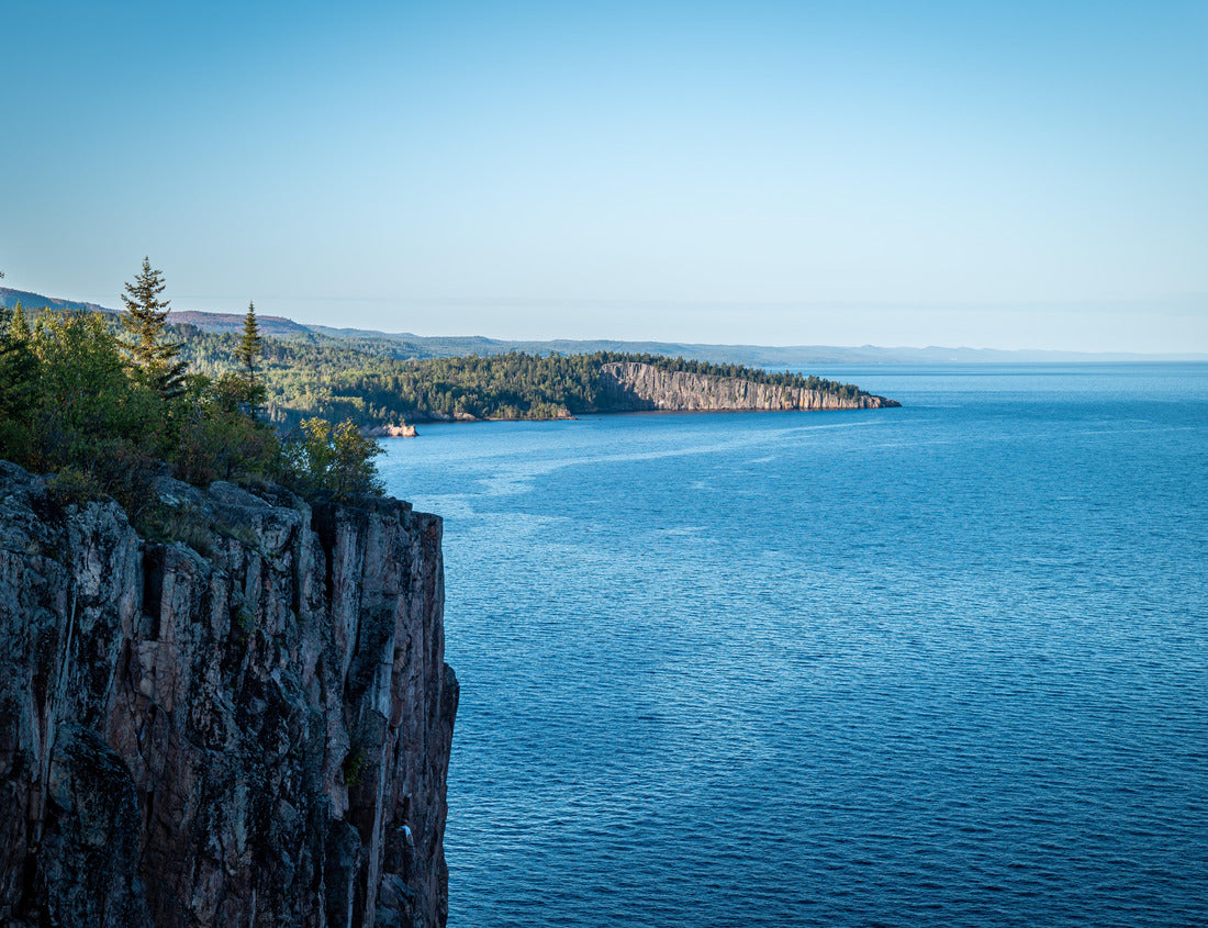 Noah Jigsaw Puzzle Beautiful scenery along the north shore of Lake Superior in Minnesota, from Palisade Head, a natural rock wall at the edge of the blue water. Evening picture on the shore of Gitchi-Gami 1000 Pieces