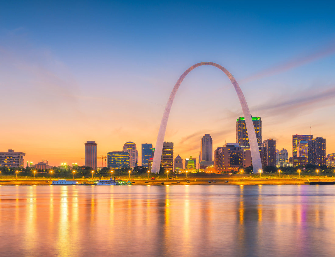 St. Louis, Missouri, USA downtown cityscape with the arch on the Mississippi River at dusk 1000pc Puzzle
