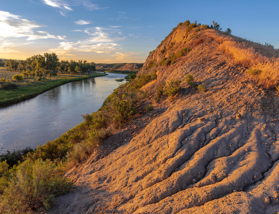 The Tongue River in Custer County, Montana, USA 1000pc Puzzle