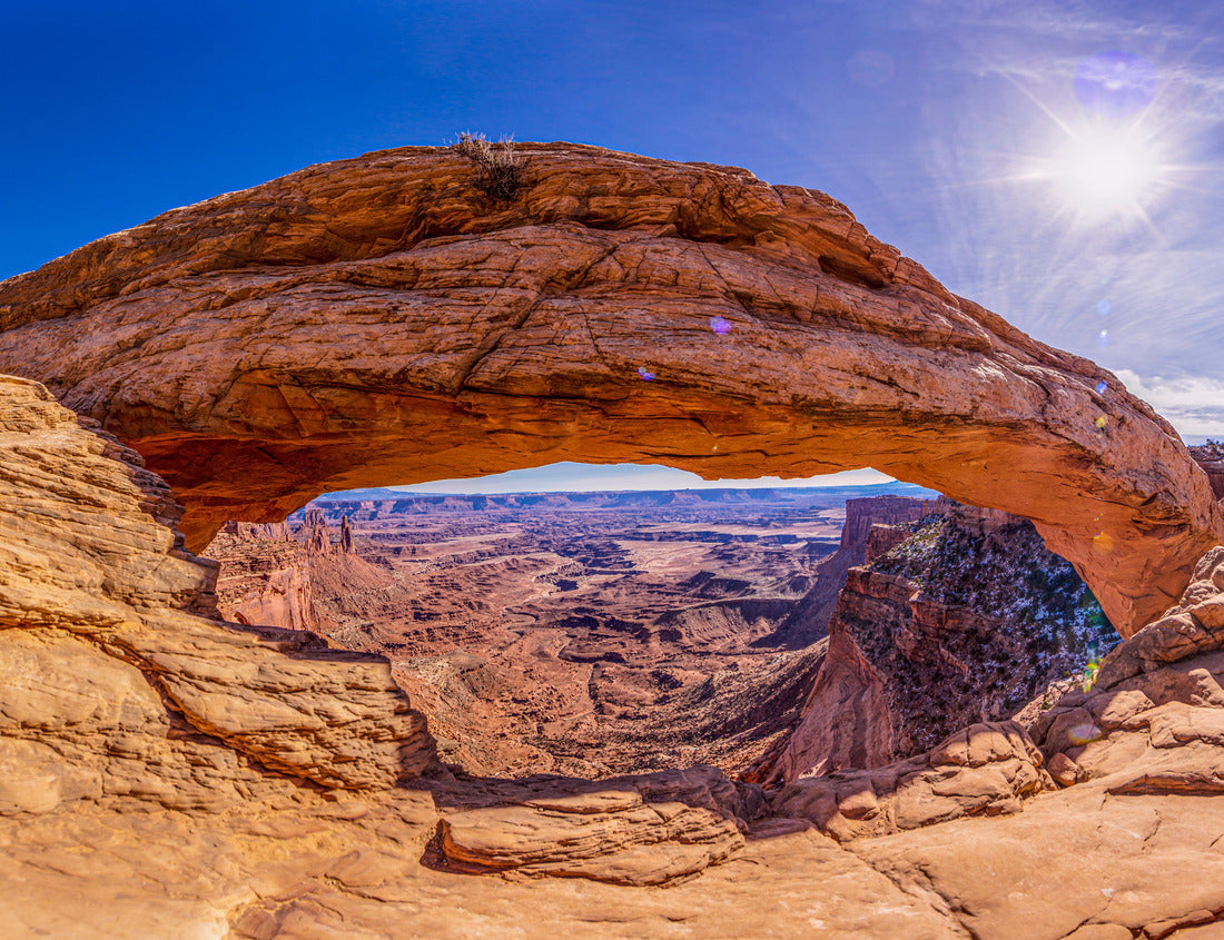 Noah Jigsaw Puzzle View on Mesa Arch in Canyonlands National Park in Utah in winter 1000 Pieces