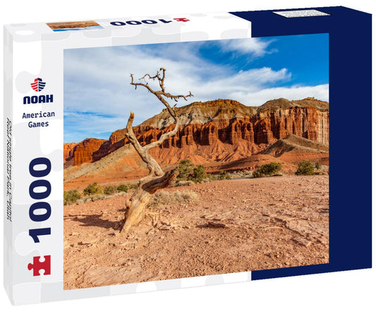Noah Jigsaw Puzzle Old single tree in Capitol Reef National Park, Utah 1000 Pieces