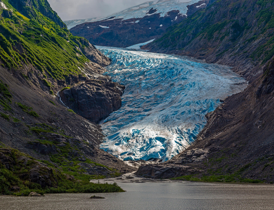 Noah Jigsaw Puzzle Bear Glacier and Strohne Lake in the United states of America at sunrise, between Hyder in Alaska and Stewart in British Columbia, Canada, Kenai fjords national park 1000 Pieces