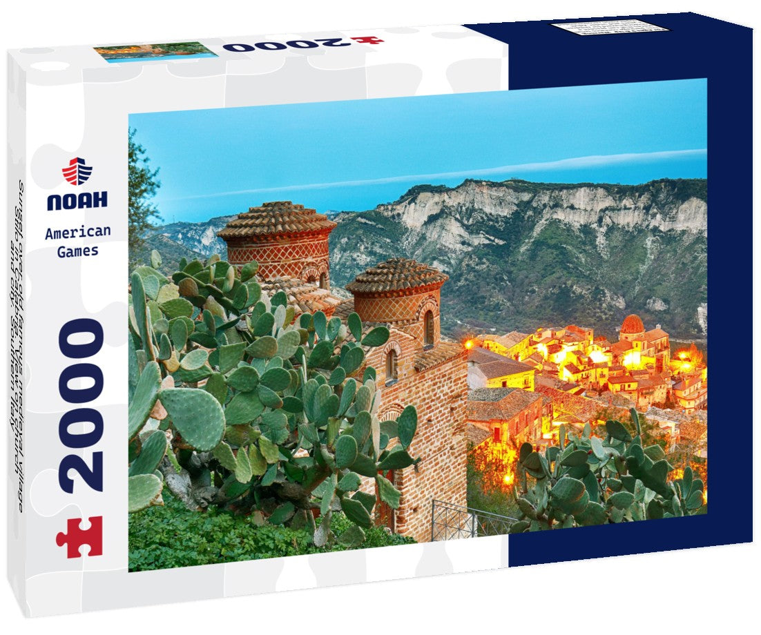 Sunset over old famous medieval village Stilo in Calabria. View on church and city. Southern Italy 2000pc Puzzle