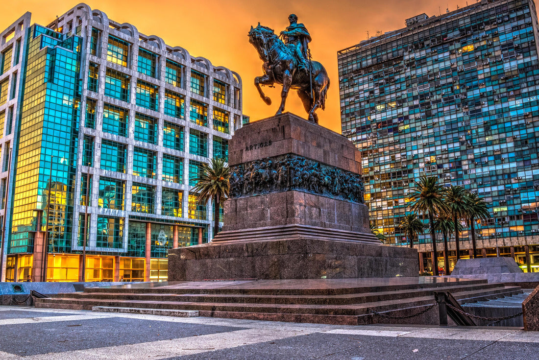 Sunset at Plaza Independencia, Montevideo, Uruguay 2000pc Puzzle