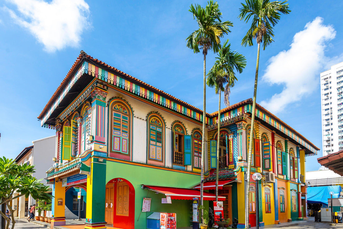 Colored facade of the building in Little India, Singapore 2000pc Puzzle