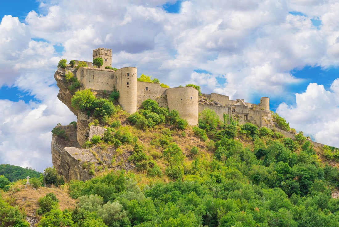 Roccascalegna (Italy) - The impressive medieval castle on the rock in the Abruzzo region, next to the Majella National Park, Province of Chieti 2000pc Puzzle