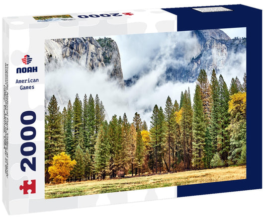 Noah Jigsaw Puzzle Yosemite National Park Valley at cloudy autumn morning. Low clouds lay in the valley. California, USA 2000 pieces