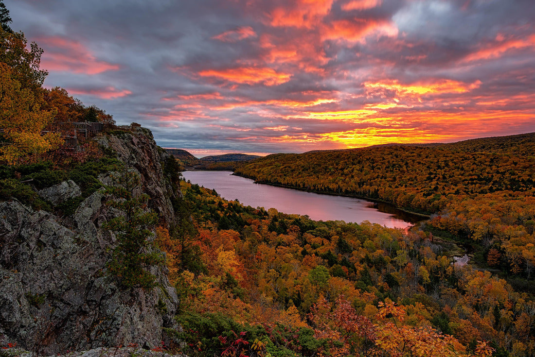 Noah Jigsaw Puzzle A fiery sunrise over the Cloud Lake, Porcupine Mountains Sate Park. Michigan's Upper Peninsula 2000 pieces