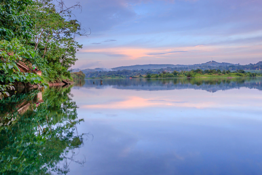 Sunset view of the Victoria Nile river, with trees growing and the reflections on the water, Jinja, Uganda, Africa 2000pc Puzzle