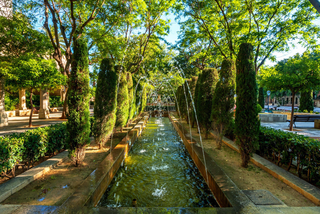 Garden Estatua in Es Foner, Palma de Mallorca, Spain 2000pc Puzzle