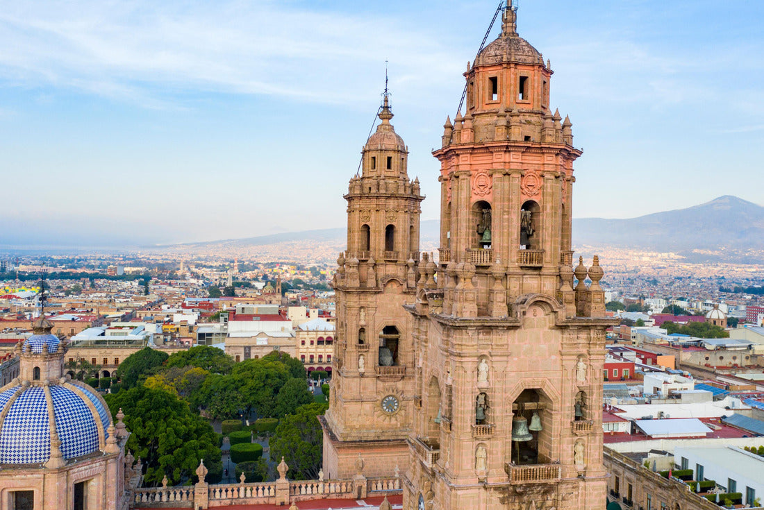 Cathedral of Morelia is a Baroque-style, Roman Catholic cathedral located in the center of the city of Morelia, Michoacán, Mexico 2000pc Puzzle