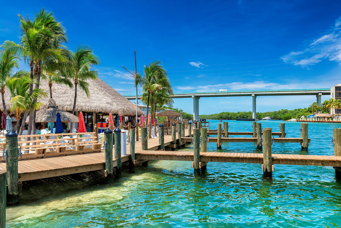 Tropical beach and pier on sunny beach in Key Largo, Florida keys islands 2000pc Puzzle