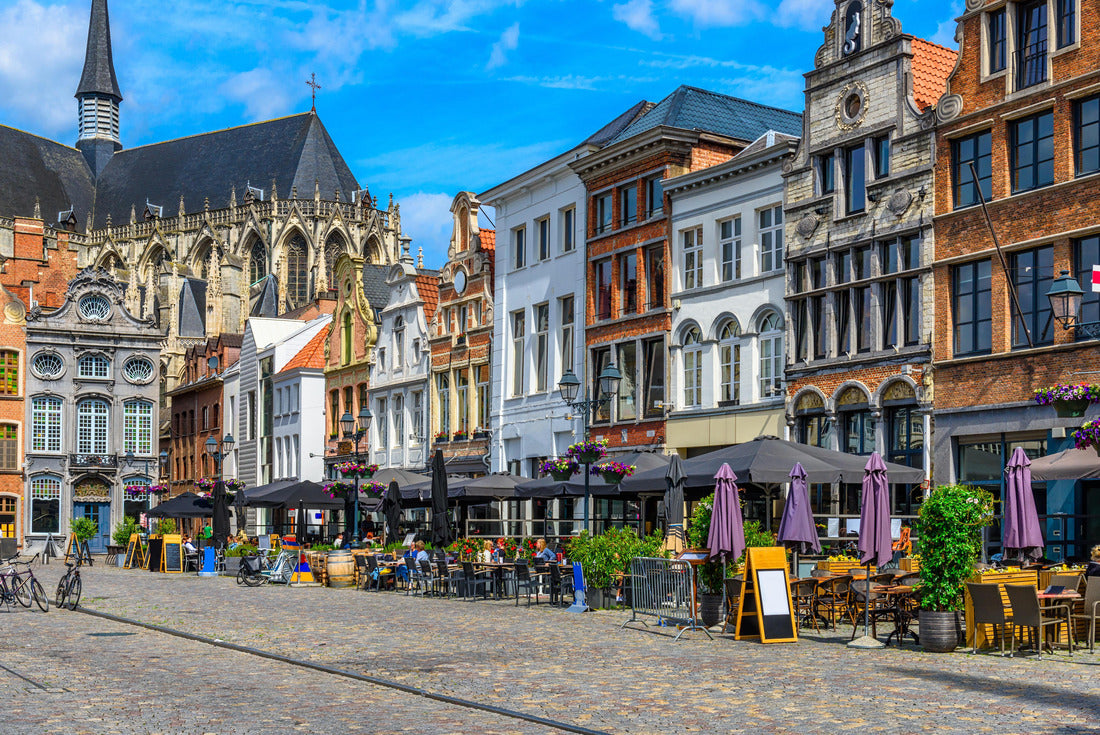 Grote Markt in Mechelen, Belgium. Mechelen is a city and municipality in the province of Antwerp, Flanders, Belgium 2000pc Puzzle