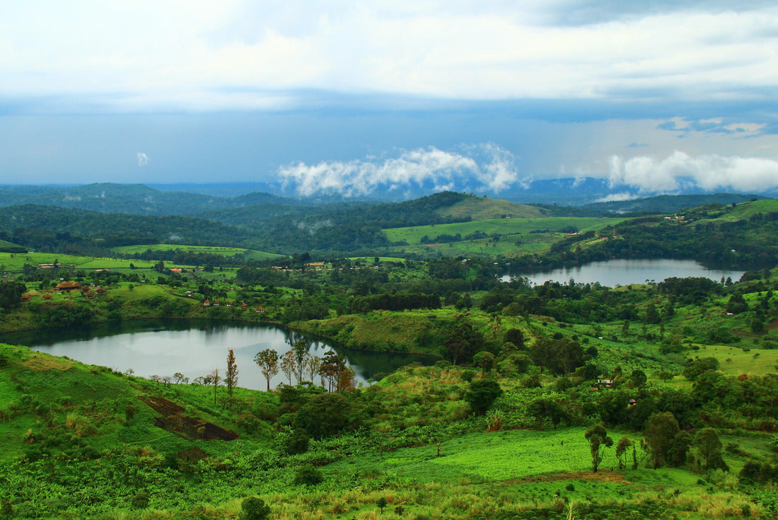 the beautiful crater lakes in fort portal uganda 2000pc Puzzle