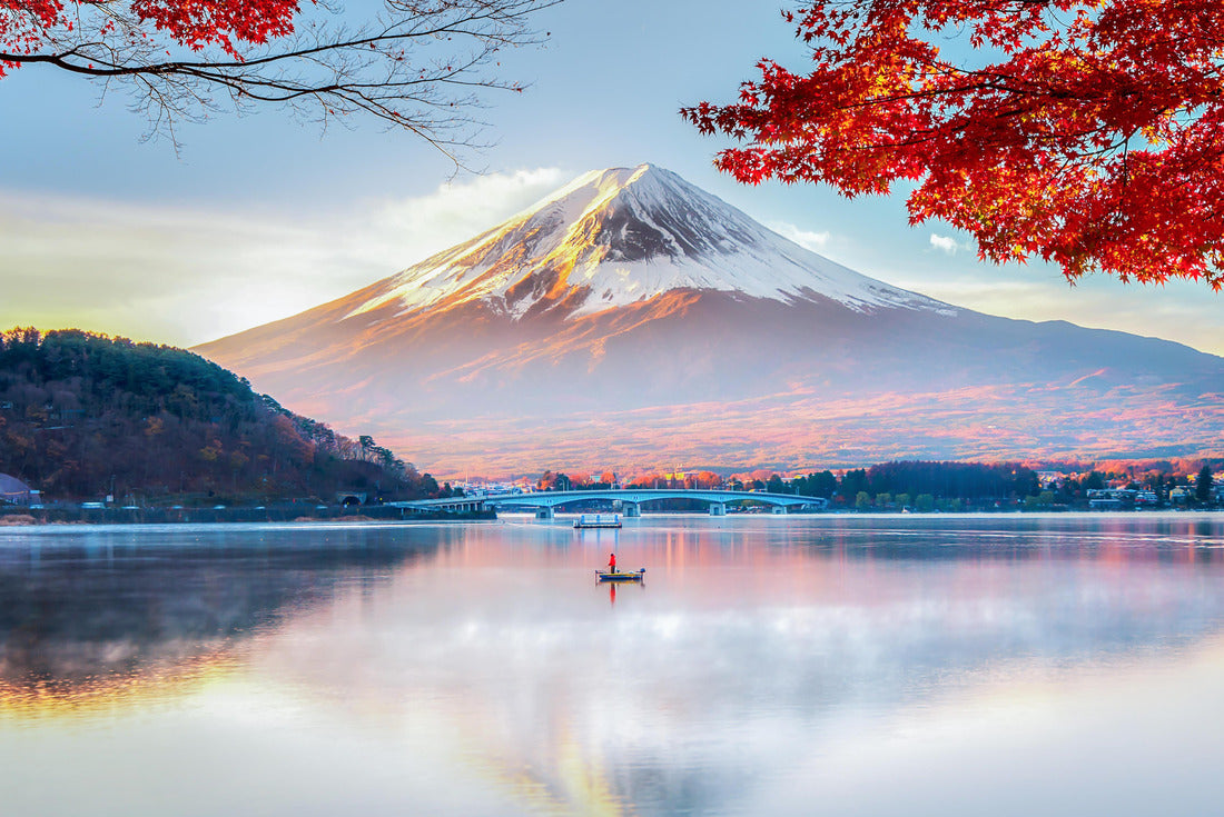 Noah Jigsaw Puzzle Fuji Mountain reflection and Red Maple Leaves with Morning Mist in Autumn, Kawaguchiko Lake, Japan 2000 pieces