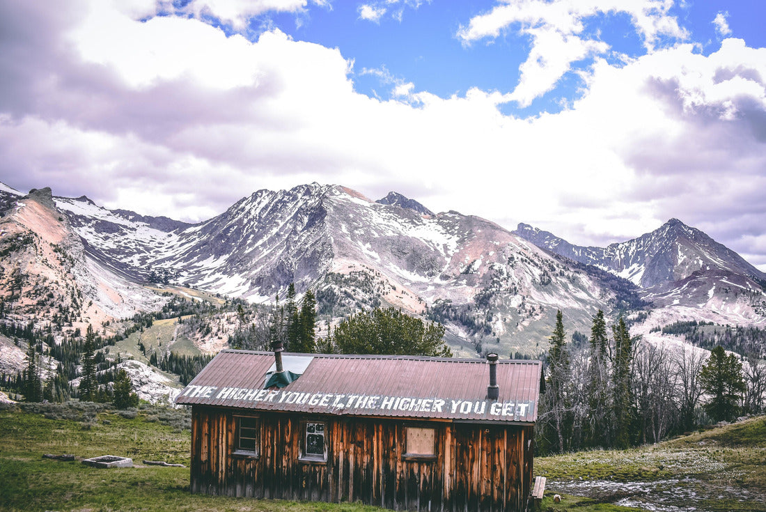Pioneer Cabin the Pioneer Mountains near Ketchum, Idaho 2000pc Puzzle