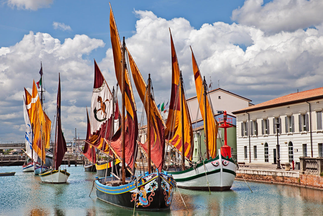 Cesenatico, Emilia Romagna, Italy: the harbor canal designed by Leonardo da Vinci in the ancient city on the Adriatic coast with the old wooden sailing boats 2000pc Puzzle
