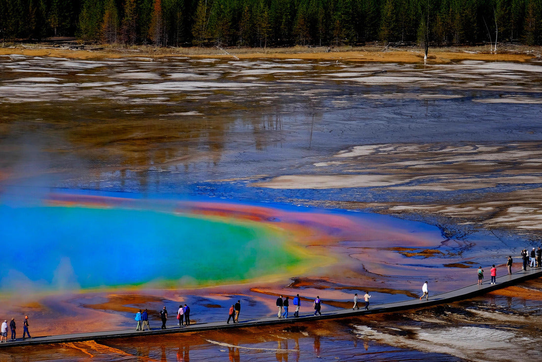 Grand Prismatic Spring in Yellowstone National Park with steam rising 2000pc Puzzle