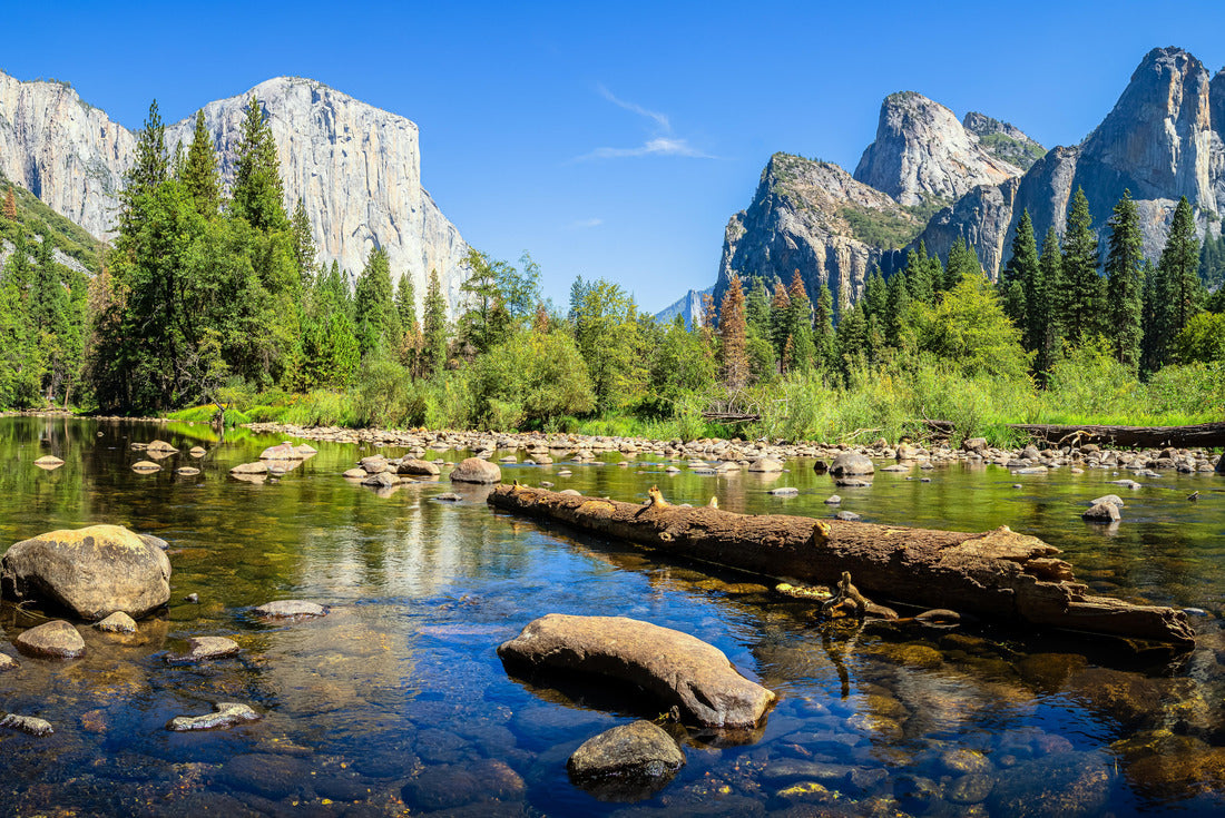 the famous Yosemite Valley with the summit of El Capitan rock climbing and idyllic Merced River on a beautiful sunny day with blue skies in summer, Yosemite 2000pc Puzzle