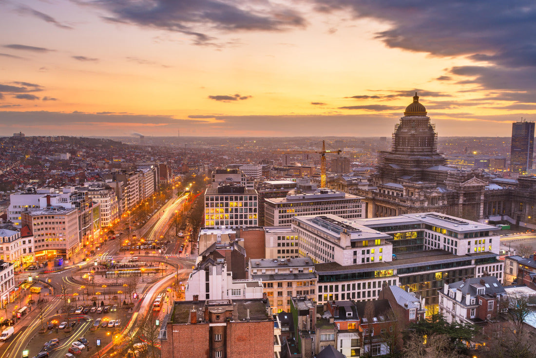 Noah Jigsaw Puzzle Brussels, Belgium Cityscape at the Palais de Justice at dusk 2000 pieces