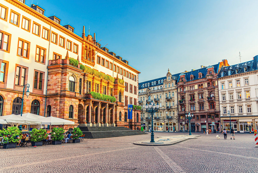 Wiesbaden City Palace Stadtschloss or New Town Hall Rathaus neo-classical building on Schlossplatz Palace Square in historical city centre, blue sky background, State of Hessen, Germany 2000pc Puzzle
