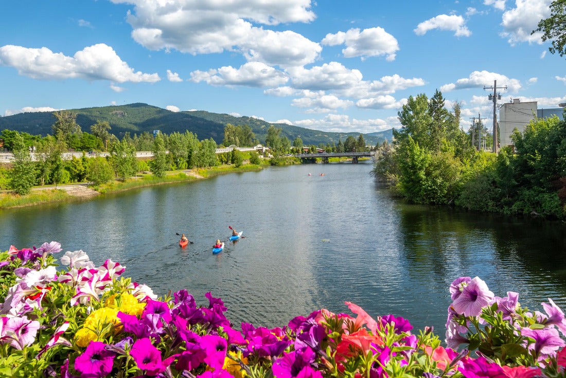 A group of kayakers enjoys a beautiful summer day on Sand Creek River and Pend Oreille Lake in downtown Sandpoint, Idaho, USA 2000pc Puzzle