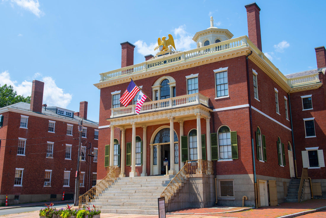Custom House at the Salem Maritime National Historic Site (NHS) in Salem, Massachusetts MA, USA. This federal style building was built in 1819 and is the first NHS in the United States 2000pc Puzzle