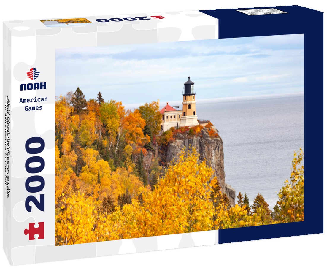 Split Rock lighthouse on the north shore of Lake Superior in Minnesota in the fall 2000pc Puzzle