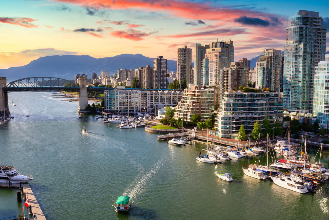 Burrard Bridge and False Creek in downtown Vancouver, British Columbia, Canada 2000pc Puzzle