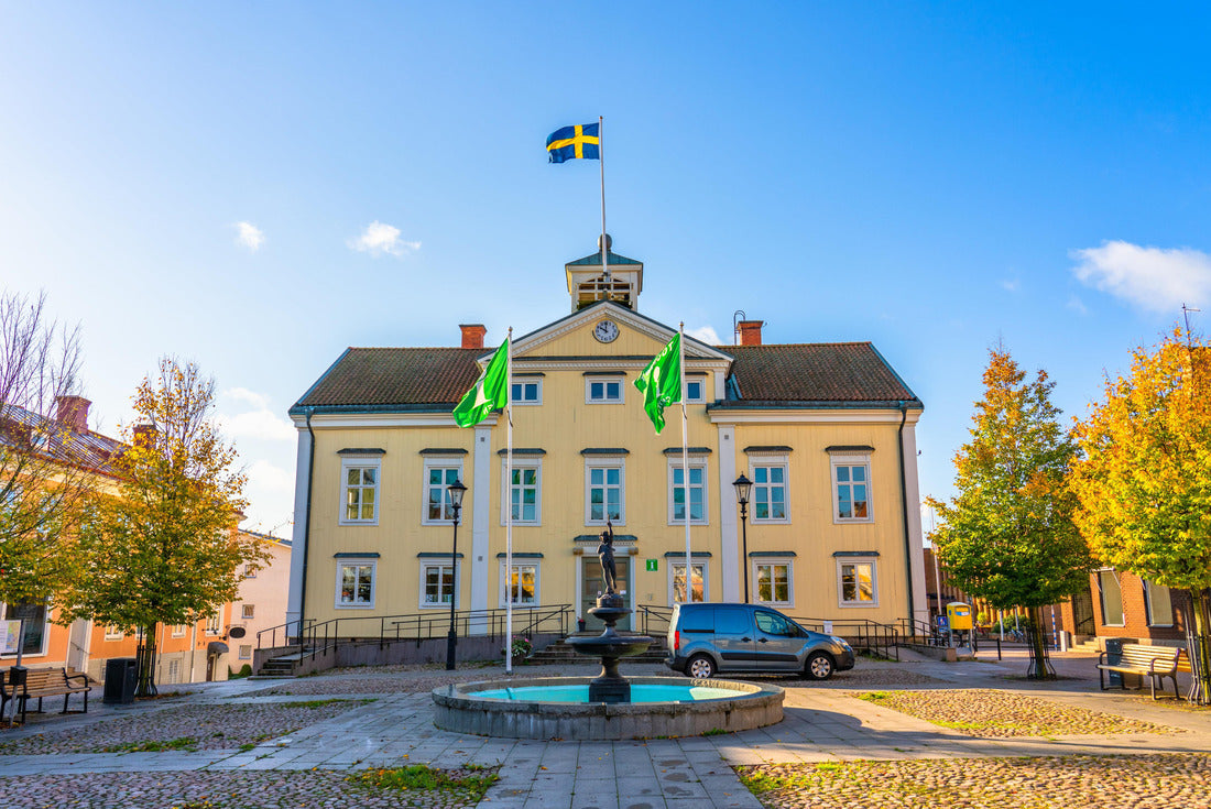 Vimmerby town hall on a sunny fall day. Sweden 2000pc Puzzle