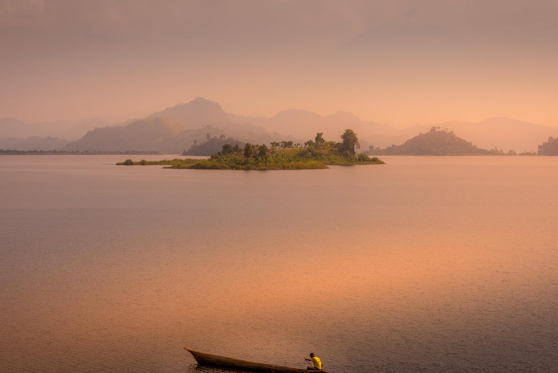 Lake Mutanda at sunset with a view of the volcanoes Muhavuru and Gahinga in East Africa, along the border of Rwanda and Uganda 2000pc Puzzle
