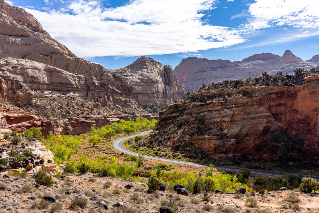 Hiking in Capitol Reef National Park in Utah to Hickman Natural Bridge and the Rim Overlook Trail 2000pc Puzzle