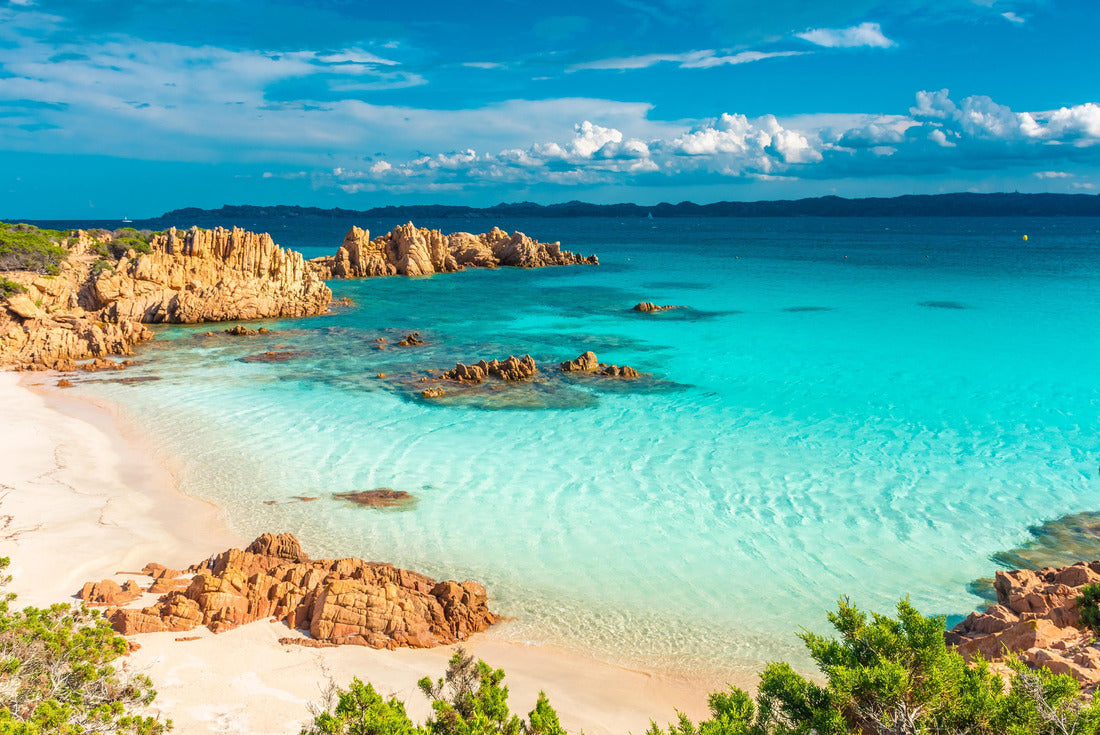 Noah Jigsaw Puzzle Amazing pink sand beach on Budelli Island, Maddalena Archipelago, Sardinia, Italy 2000 pieces